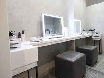 ザ フェース 淀屋橋店(THE FAITH)/メイク、ドライヤーヘアコテ完備