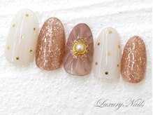 ラグジュアリー ネイルズ(Luxury Nails)/ドット＊ぷっくりフラワー