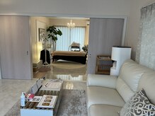 店内は落ち着いた雰囲気でリラックスしていただきます。