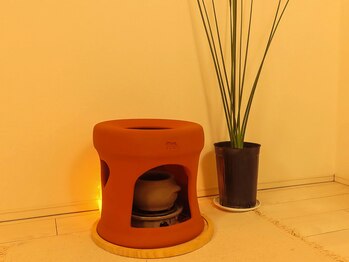 アミネデトックス アンド ヒーリング(Amine Detox&Healing)/内から内奥を温めるよもぎ蒸し