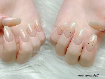 ベル(bell)/チークネイル