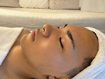 サラスキン(sarah skin)の写真/【仕事帰りに極上のヘッドスパ付きエステ】デキル男の身だしなみ★九州初の「DNAピーリング」で第一印象UP