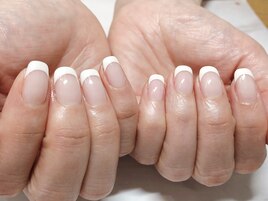 シンプル・ホワイトフレンチ
