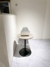 ホワイトニングショップ 日本橋店/【スマホ充電もできる待合】