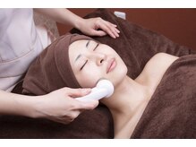 エイジングサインを徹底ケア【E-ポレーションフェイシャル】美容液たっぷり導入◎            