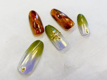 グラマーネイル(Glamor nail)/ヒョウ柄×パールカラー