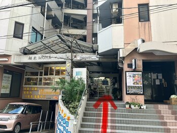 ライトワーク 西新宿店/サロン入口はこちら