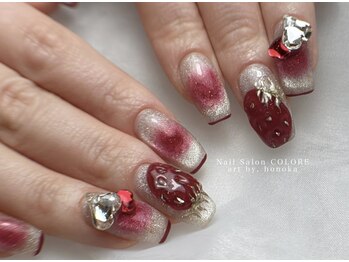 いちごネイル　担当:粥川