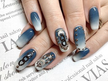 ラヴィアスプラス(LAVIAS+)/