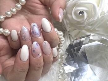 アンジュ(Ange)/【Ayaka】定額:ホワイトオーロラ