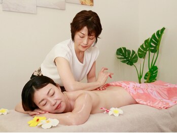 ポワン(Powan)の写真/包み込まれるような極上の癒し...【ロミロミオイルマッサージ】肘と手のひらで深層までゆったりアプローチ!