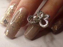 ギャルは卒業！ロングネイルはやめられない！上品ロングネイル