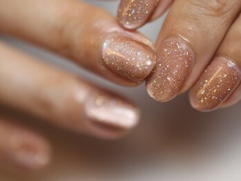 クロ(KURO)/キラマグ/柳津ネイルサロン