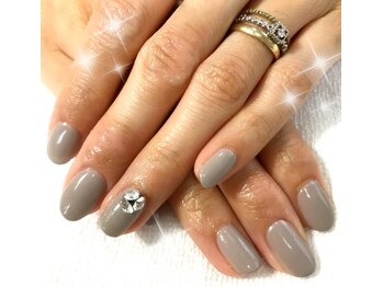 アートラウンジリハナ(Art Lounge Rihana)/ワンカラー♪ストーンで華やかに