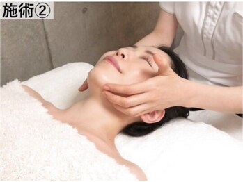 ラプリボヤージュ 藤沢店(Raplit)/施術2 お顔の下半分を整えます