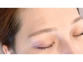 メメ(MEME)/アイブロウWAXスタイリング