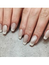 オフィネイルズ(OFY.nails)/マグネット×フレンチ