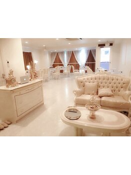 仕事帰り・早朝OKのサロン