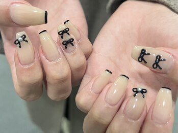 黒フレンチリボンネイル