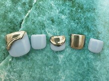 ラウレア(Laule'a)/フット定額Trend メタリック