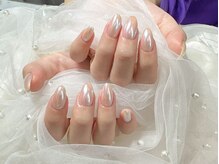 センシー ネイル スタジオ(Sensy Nail Studio)/オーロラネイルのチップ長さ出し