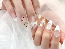 リベレ 梅田茶屋町店(LIBELLE)/白フレンチ/ドット柄/ガーリー