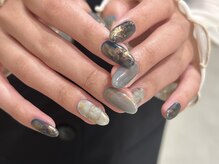 チルダ(tilde)/質感艶ニュアンス