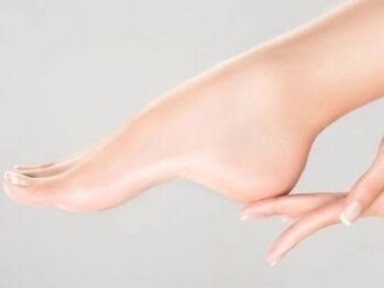 ツルスベなかかとへ!角質除去