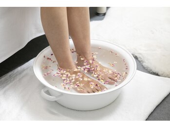 ニシジン キュアラボ(NISHIJIN CURE Labo)/アロマフットバス【西新/鍼灸】