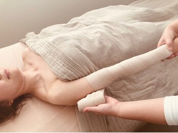 イーズメント つくば店(easement)の写真/【短期集中～じっくりコースまで】顔/デコルテ/背中/二の腕など,ドレス姿を最高に魅せるためのケアが充実♪