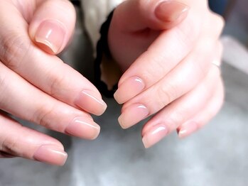 イロ プラス ネイル(iro + nail)の写真/ハンドケアが得意なサロン■一人一人に合った丁寧なケアで爪のコンプレックスを解消しながら美しい指先へ。