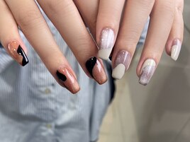 変形フレンチ×マグネットネイル