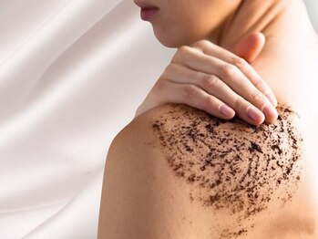 フラーブ(Flourb)の写真/【伏見駅1番出口徒歩10秒の好立地の場所で通いやすい!】エステサロン併設のハーブピーリング専門サロン♪