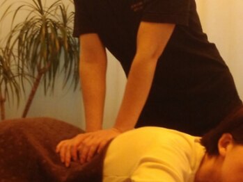 からだリフレッシュ工房 本店の写真/10時~22時迄♪お仕事の合間や残業後の疲れに◎【固まった身体を芯からほぐす★全身もみほぐし60分¥3980】