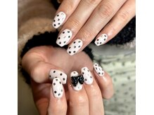 ラズワルド(Lazward)/ガーリー＊ドットネイル