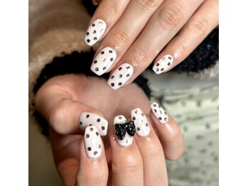 ラズワルド(Lazward)/ガーリー＊ドットネイル