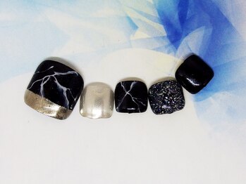 ティーエヌ 名古屋矢場町店/フット デザインネイル¥6980