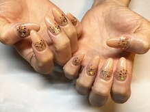 ラウト デコレーションアンドネイルサロン(Lauto Decoration&Nail Salon)/キラキラベージュネイル