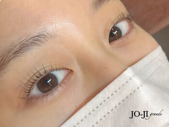 ジョージ グランデ(JO-JI grande)の写真/大人女性にオススメ♪話題の《まつげパーマ/フラットラッシュ/セーブル/カラーエクステ》で理想の目元に◎