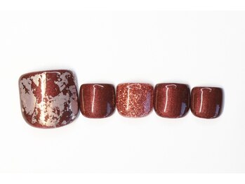 ネイルサロン アテナ(Athena)/200種類から選べるデザイン