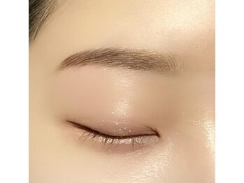 ビューステージ アイブロウサロン 吉祥寺/平行デザイン