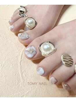 トミー ネイル(TOMY NAIL)の写真/初回オフ無料◎全メニューフットバス付き☆日頃ネイルができない方も足元ならオシャレネイルを楽しめる♪