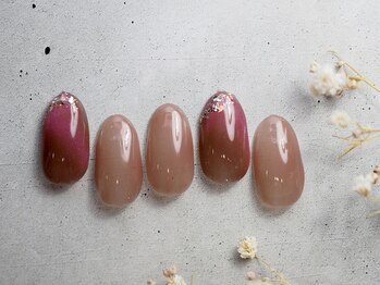 エクリュ(ecru)/偏光マグネットネイル