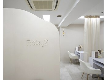フライデートゥエンティーワン(Friday 21)/