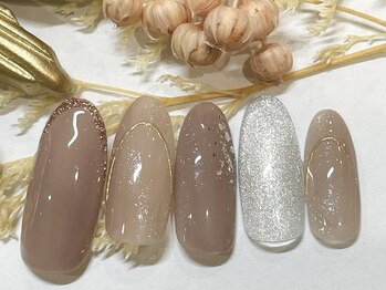 アイラッシュトウキョウドットライズ エキニア横浜店(TOKYO.RISE)/大人ニュアンスネイル