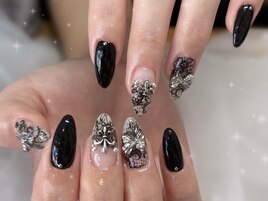 レース×シルバーパーツ担当西村