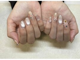 ビジューネイル