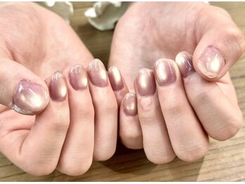 新人ネイリストマグネットネイル