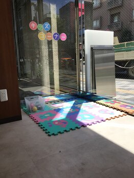くまのみ整骨院 北浦和駅前院/キッズスペースあります！