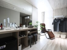 プライベートサウナ 苦楽園(private sauna)の雰囲気（全部屋、アメニティー完備。ドライヤーとヘアアイロンはRefa。）